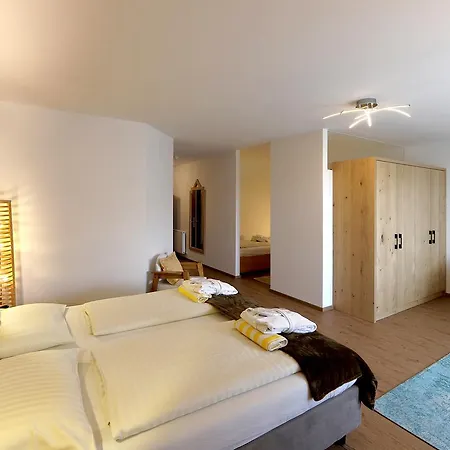 Kristall Hotel