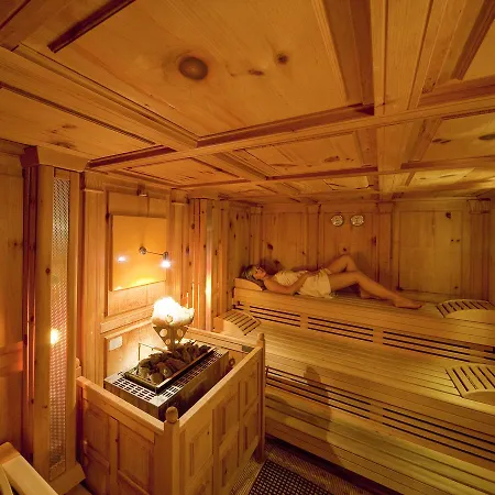 Kristall Hotel Falzes