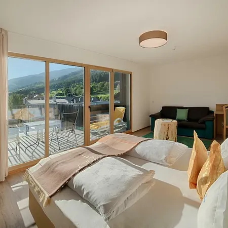 Hotel Kristall Falzes